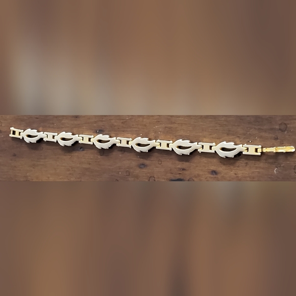 Vintage goldtone flat linked bracelet 8.25" - Picture 8 of 13